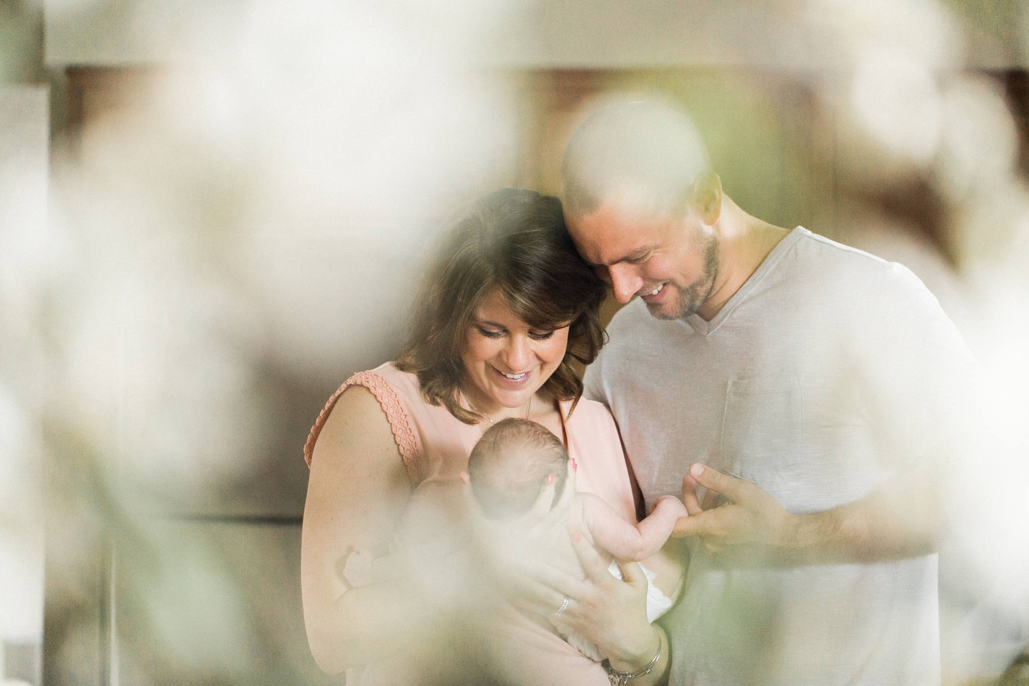 BEE MINE PHOTOGRAPHY // Akron Canton Cleveland Photographer // lifestyle newborn photographer, canton ohio newborn photographer, canton ohio maternity photographer, akron maternity photographer, akron newborn photographer, cleveland maternity photographer, cleveland newborn photographer