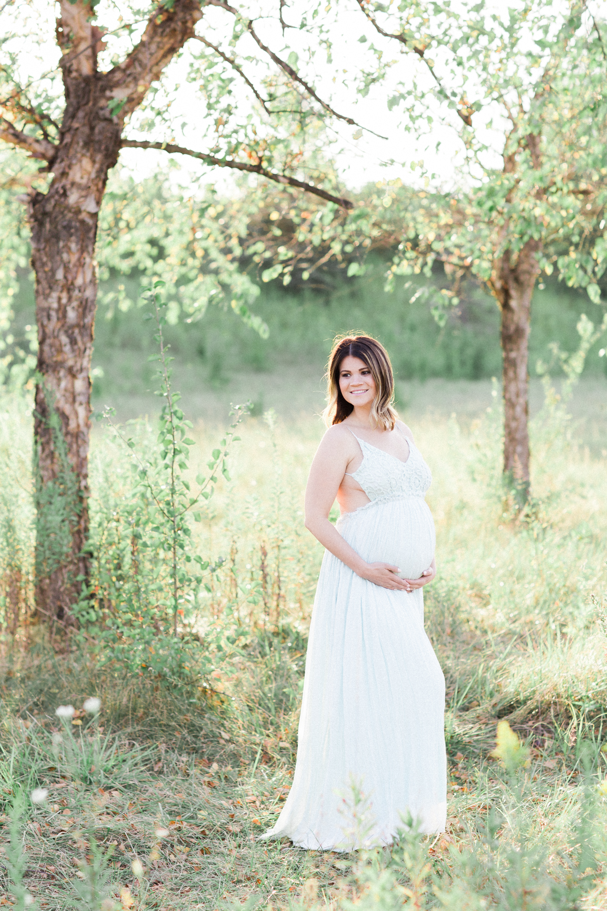 BEE MINE PHOTOGRAPHY // Akron Canton Cleveland Photographer // lifestyle newborn photographer, canton ohio newborn photographer, canton ohio maternity photographer, akron maternity photographer, akron newborn photographer, cleveland maternity photographer, cleveland newborn photographer, canton ohio family photographer, akron family photographer, cleveland family photographer