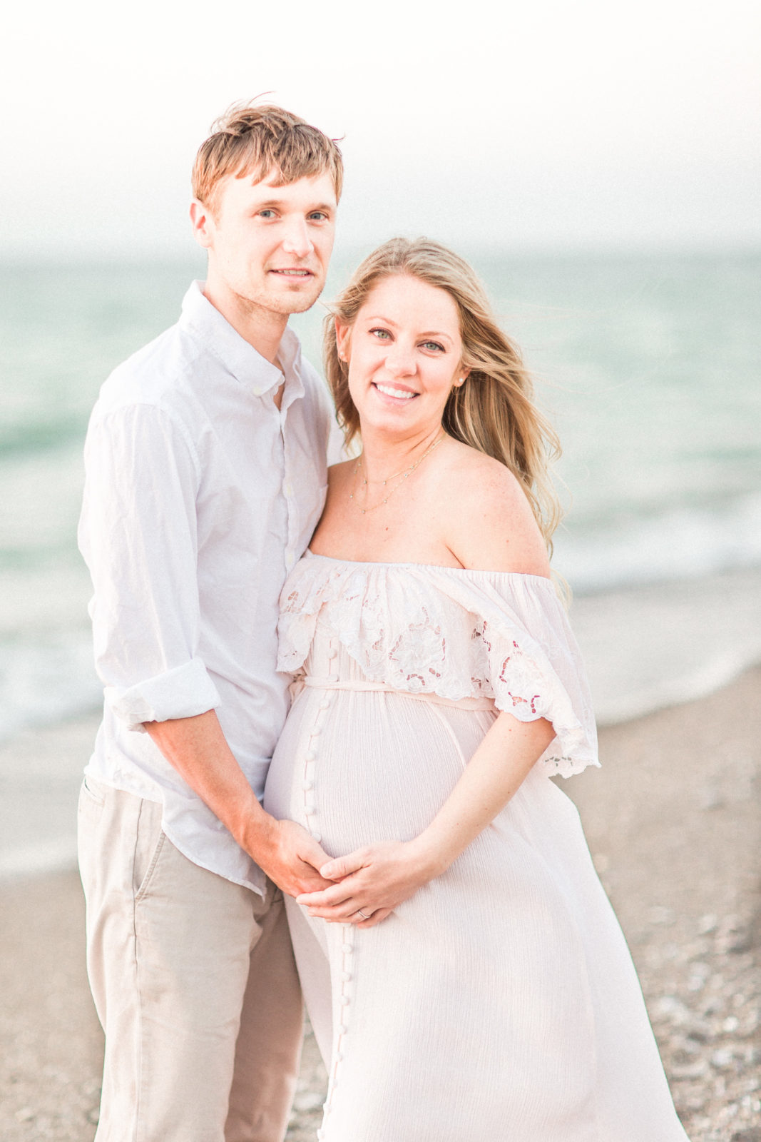 Cleveland Beach Maternity Photography | Erin Davison