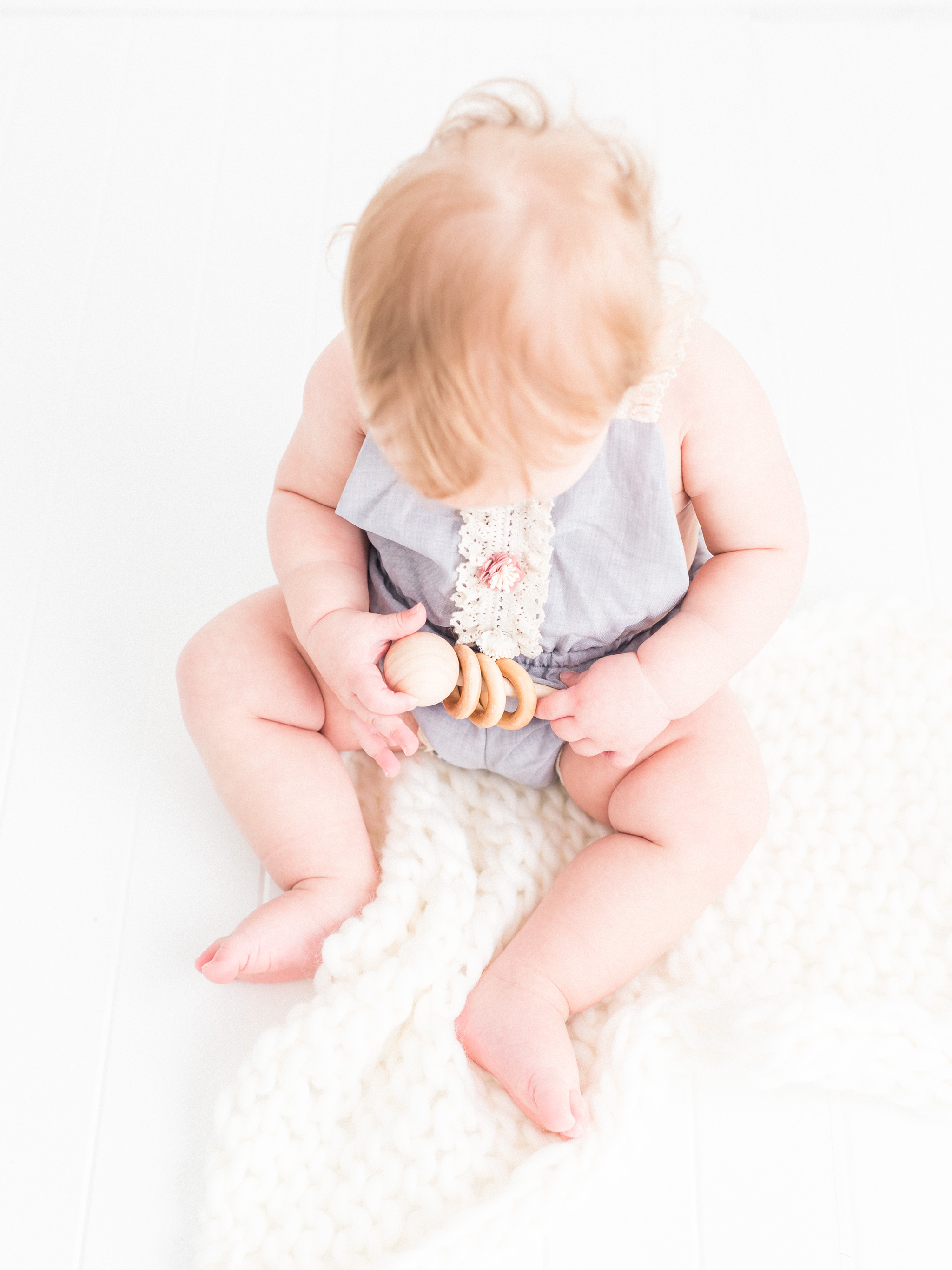 ERIN DAVISON PHOTOGRAPHY | Cleveland Newborn Photographer, Newborn Photography in Akron, Akron Baby Photography, North Canton Newborn Photography, Akron Maternity Photographer, North Canton Ohio Family Photography, Cleveland Family Photographers, Akron Newborn Photography, Akron Family, all white studio photography, organic baby photography, natural light, light and airy baby photos, first birthday pictures, cake smash, family photography