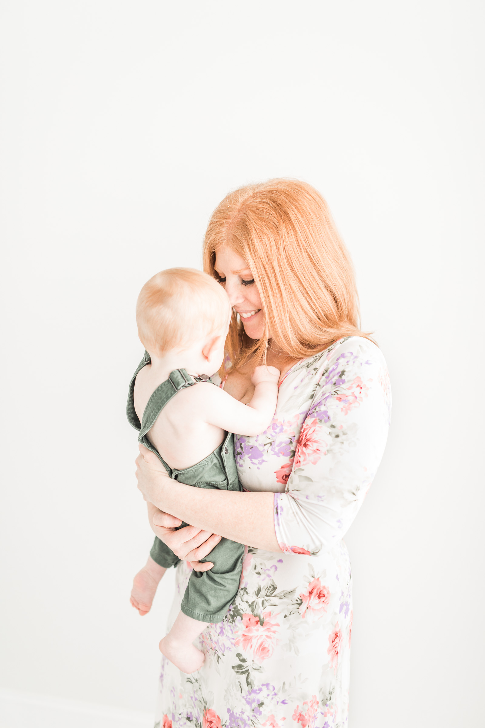 Erin Davison Photography | Cleveland Baby Photographer, Cleveland Newborn Photographer, Cleveland newborn photography, newborn photographers in cleveland, akron newborn photographer, newborn photography in akron, cleveland maternity photographers, cleveland family photographers, akron maternity photography, akron family photography, two year old photos, studio photography, sitter session, 6 month session, 6 month photos, baby milestone sessions