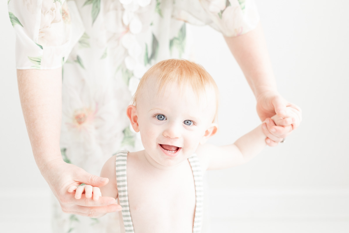 Erin Davison Photography | Akron Family Photographer, motherhood photography, mom and baby photos, motherhood session, all white photography studio, studio baby photography, photography session with flowers, family photography, baby photography, Cleveland Ohio, Canton Ohio, Akron Ohio, Ohio newborn photographers, Ohio family photographers, Ohio baby photographers