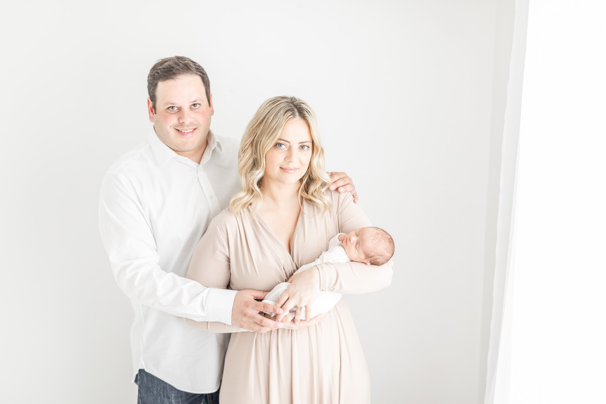 ERIN DAVISON PHOTOGRAPHY | Newborn Photographers Cleveland, Akron Newborn Photography, all white studio photography, organic baby photography, natural light, light and airy baby photos, family photography, film newborn, natural newborn photography, simple newborn photos