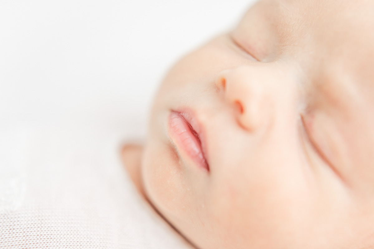 ERIN DAVISON PHOTOGRAPHY | Newborn Photographers Cleveland, Akron Newborn Photography, all white studio photography, organic baby photography, natural light, light and airy baby photos, family photography, film newborn, natural newborn photography, simple newborn photos