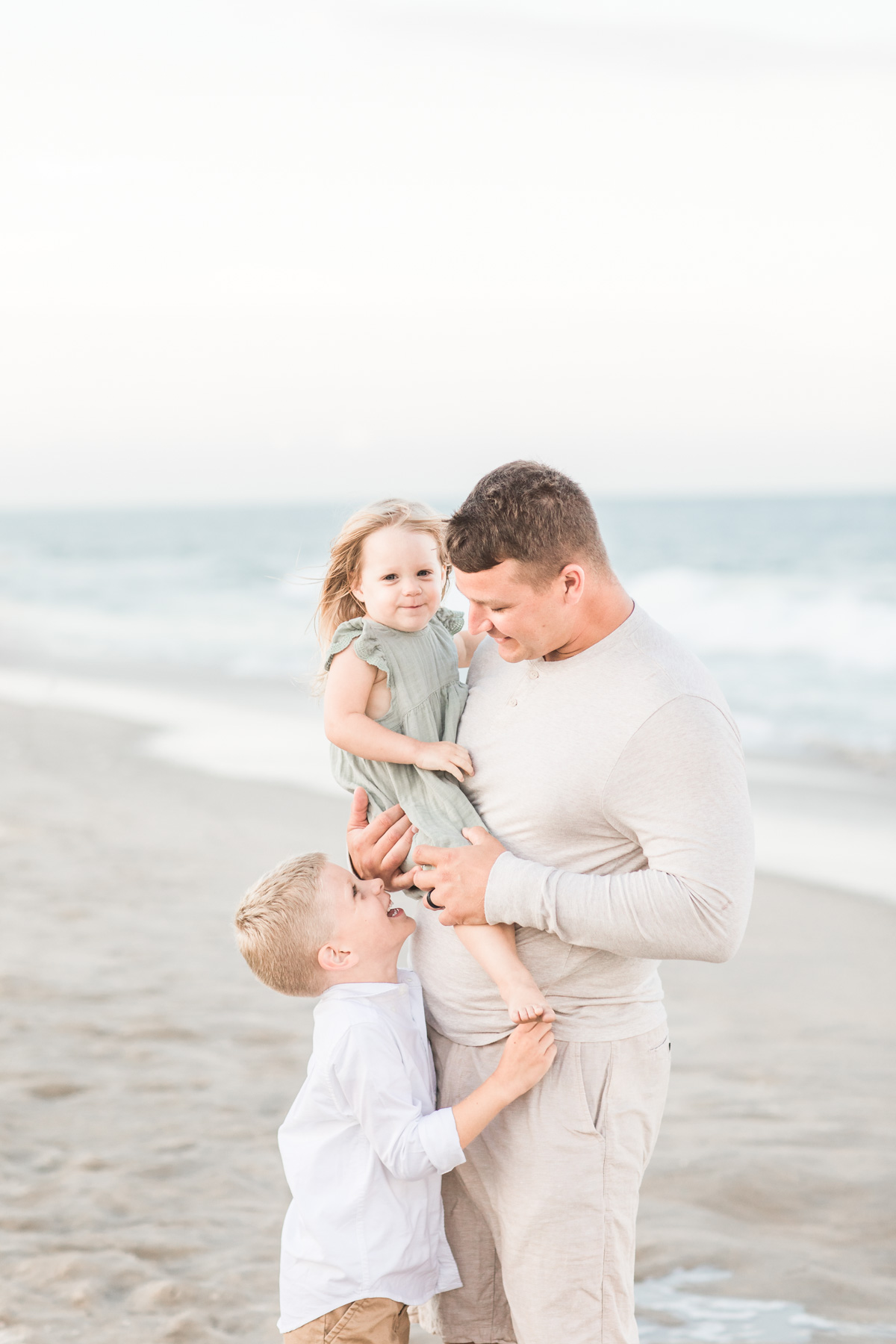 Erin Davison Photography | Family Photographer Cleveland, Akron Family Photographers, Canton Ohio Family Photographers, bay village, headlands beach state park, mentor ohio, ohio beaches, beach family session, edgewater park, huntington beach cleveland ohio