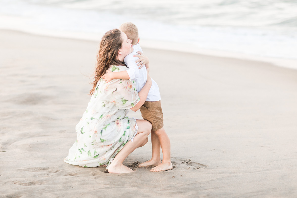 Erin Davison Photography | Family Photographer Cleveland, Akron Family Photographers, Canton Ohio Family Photographers, bay village, headlands beach state park, mentor ohio, ohio beaches, beach family session, edgewater park, huntington beach cleveland ohio