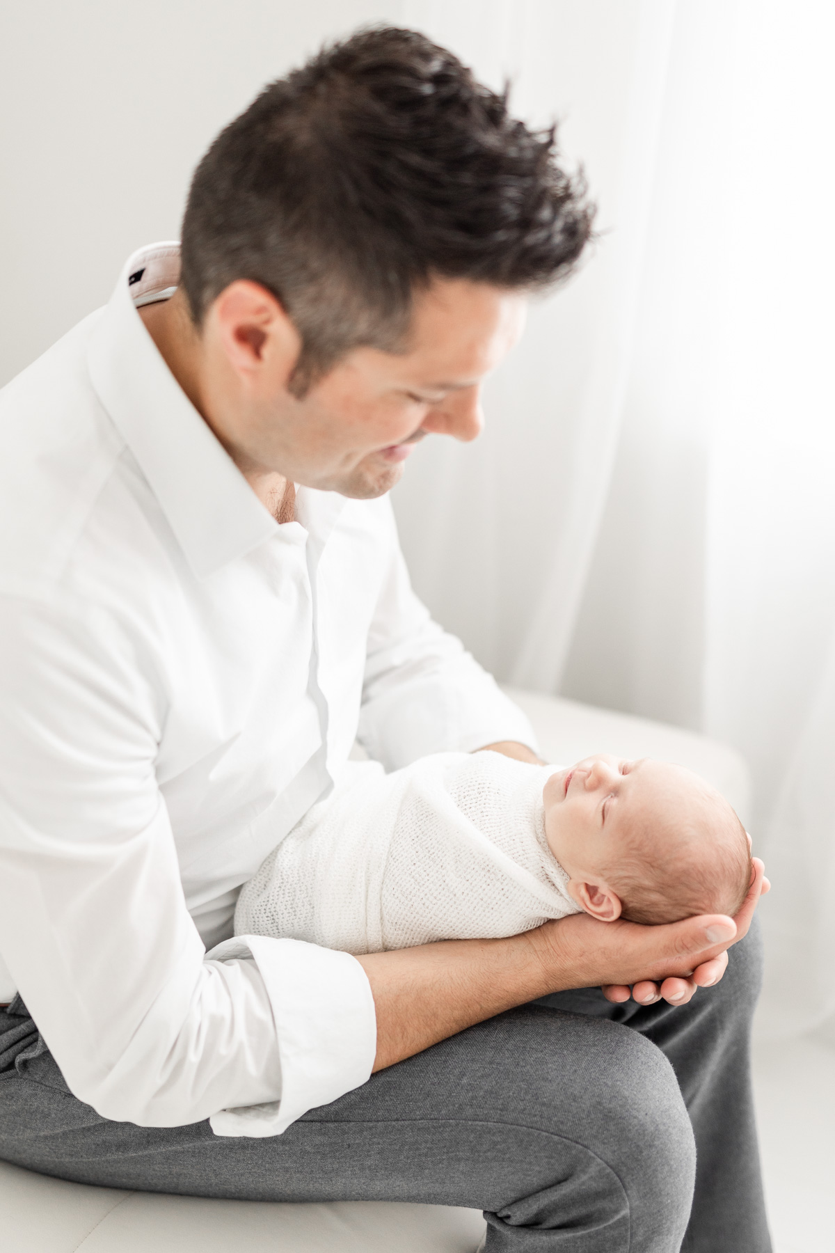 Erin Davison Photography | Massillon Newborn Photographer, Cleveland Newborn Photographers,, Akron Family Photographers, Canton Ohio Family Photographers, studio newborn photography, natural newborn photos, all white photography studio, Cleveland family