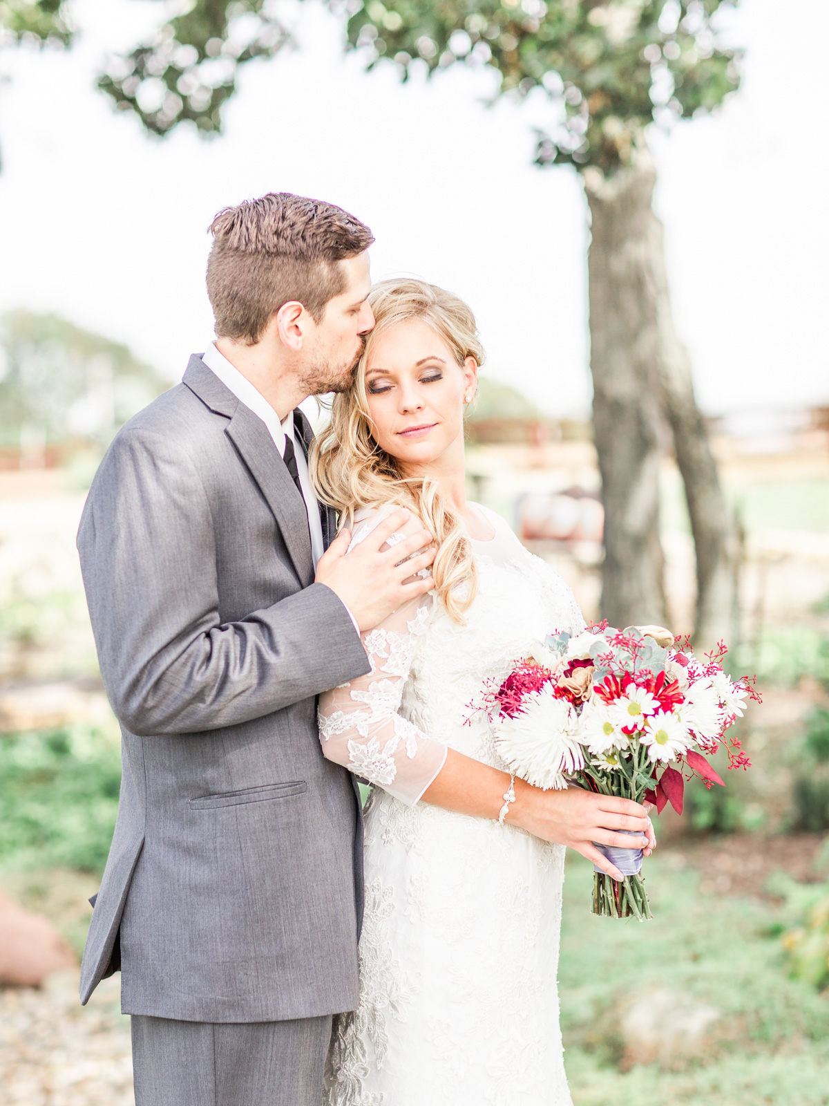Erin Davison Photography | Akron Wedding Photographers, Cleveland Wedding Photography, Canton Ohio Wedding Photographer, Rivercrest Farm, Gervasi Vineyard, Stan Hywet, Hines Hill, The Madison Venue, Lake Erie Building
