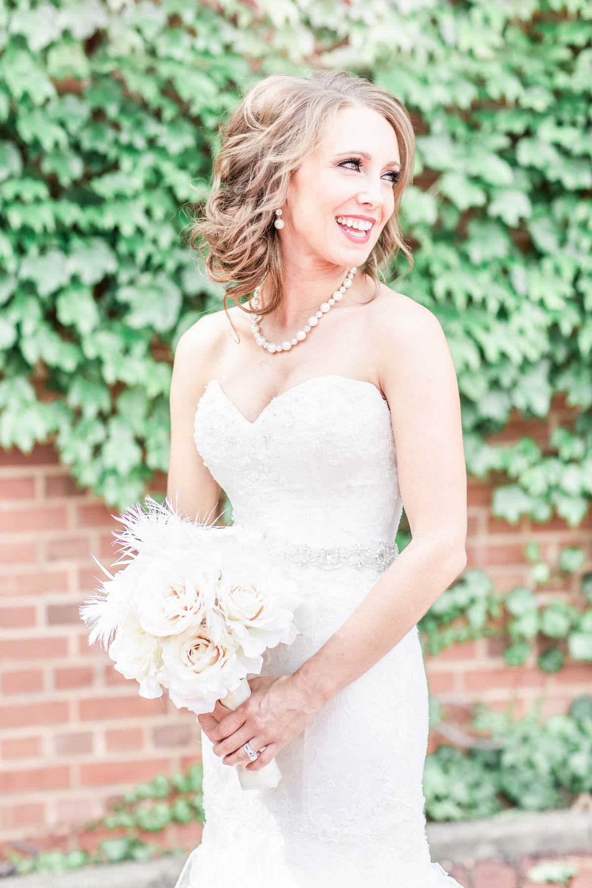 Erin Davison Photography | Akron Wedding Photographers, Cleveland Wedding Photography, Canton Ohio Wedding Photographer, Rivercrest Farm, Gervasi Vineyard, Stan Hywet Wedding, Hines Hill, The Madison Venue, Lake Erie Building