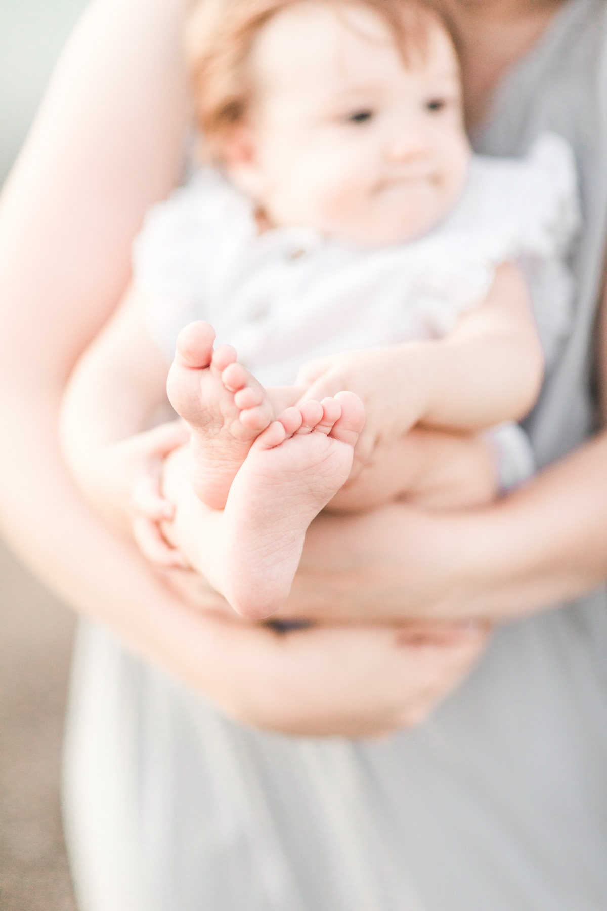 Erin Davison Photography | Medina Ohio Newborn Photographer, Cleveland Photographer, Akron Photographer, family photography, maternity photography, newborn photography, beach photography, Canton Ohio Photographers, light and airy, fine art photography, film photography