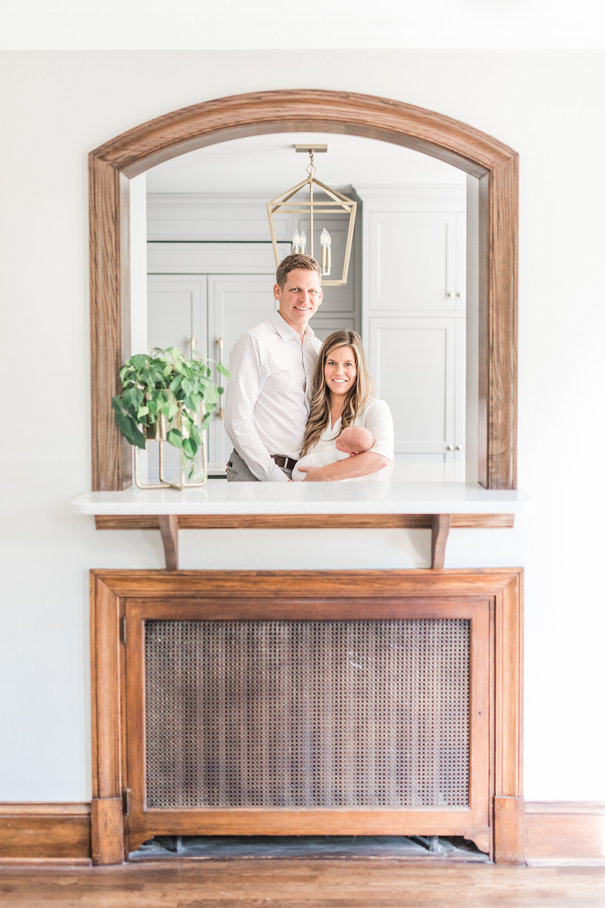 Erin Davison Photography | Newborn Photography Akron, Cleveland Newborn Photographer, Akron Family Photographers, Canton Ohio Family Photographers, Cleveland family Photographer, lifestyle at home newborn photography, fine art newborn photos, all white photography studio, family of seven photography