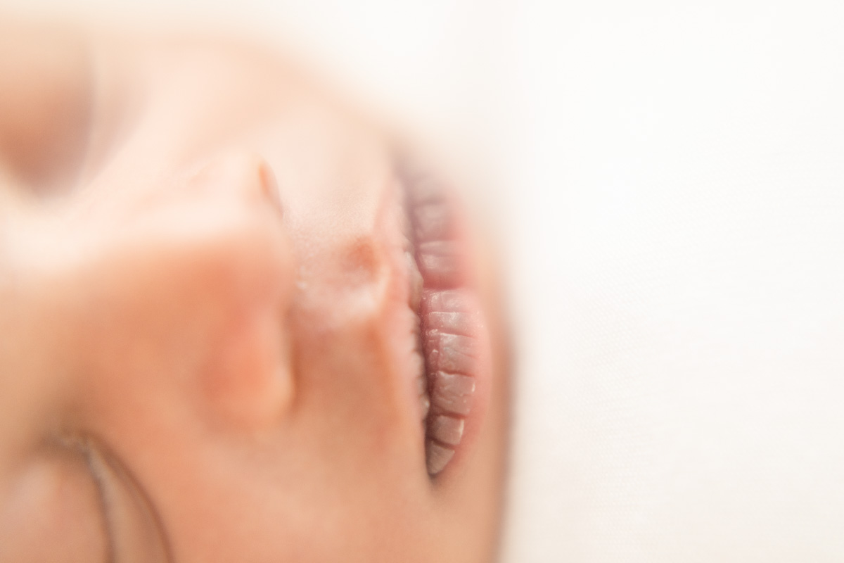 Erin Davison Photography | Newborn Photographer Cleveland Ohio, Akron Newborn Photographer, Akron Family Photographers, Canton Ohio Family Photographers, studio newborn photography, natural newborn photos, all white photography studio, Cleveland family, lifestyle newborn photography, film newborn photography