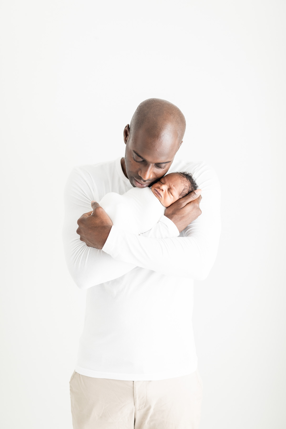 Erin Davison Photography | Newborn Photographer Cleveland Ohio, Akron Newborn Photographer, Akron Family Photographers, Canton Ohio Family Photographers, studio newborn photography, natural newborn photos, all white photography studio, Cleveland family, lifestyle newborn photography, film newborn photography