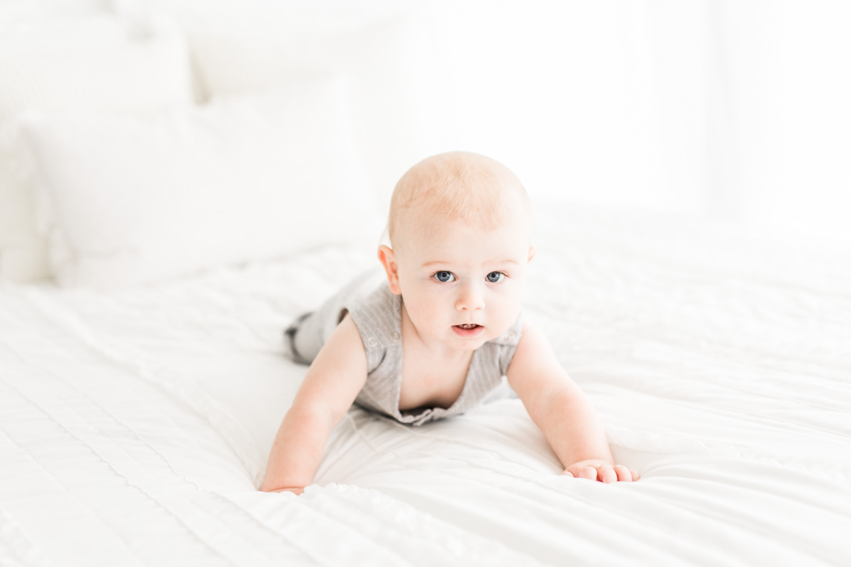 Erin Davison Photography | Cleveland Baby Photographer, Cleveland Newborn Photographer, Akron Family Photographers, Canton Ohio Family Photographers, Cleveland family Photographer, first birthday photo session, fine art family photos, all white photography studio, cake smash session, organic photography