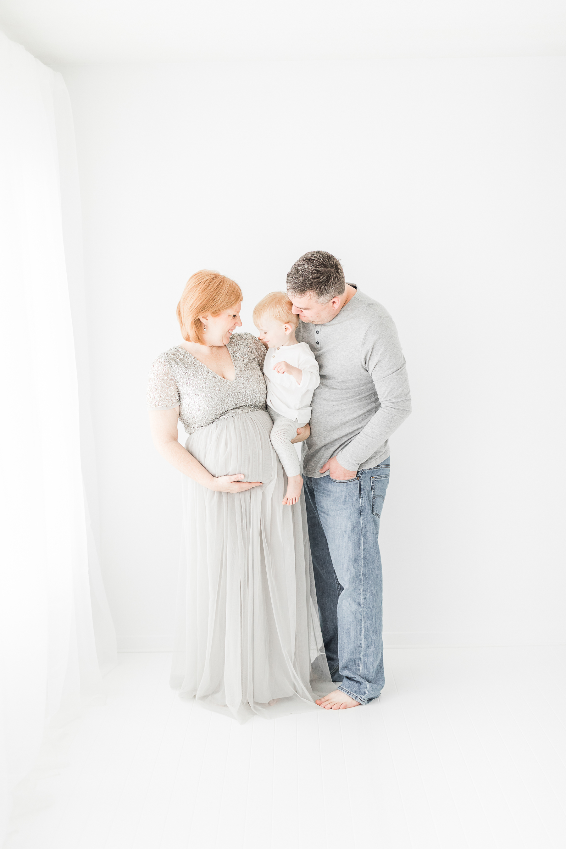 Erin Davison Photography | Best Cleveland Maternity Photographer, Cleveland Newborn Photographers, Cleveland family photographer, Akron Newborn Photography, Cleveland Browns photographer, Cleveland Cavaliers photographer, Cleveland Indians photographer, best Cleveland baby photographer, best Cleveland family photographers, all white photography studio, studio maternity, maternity with sibling