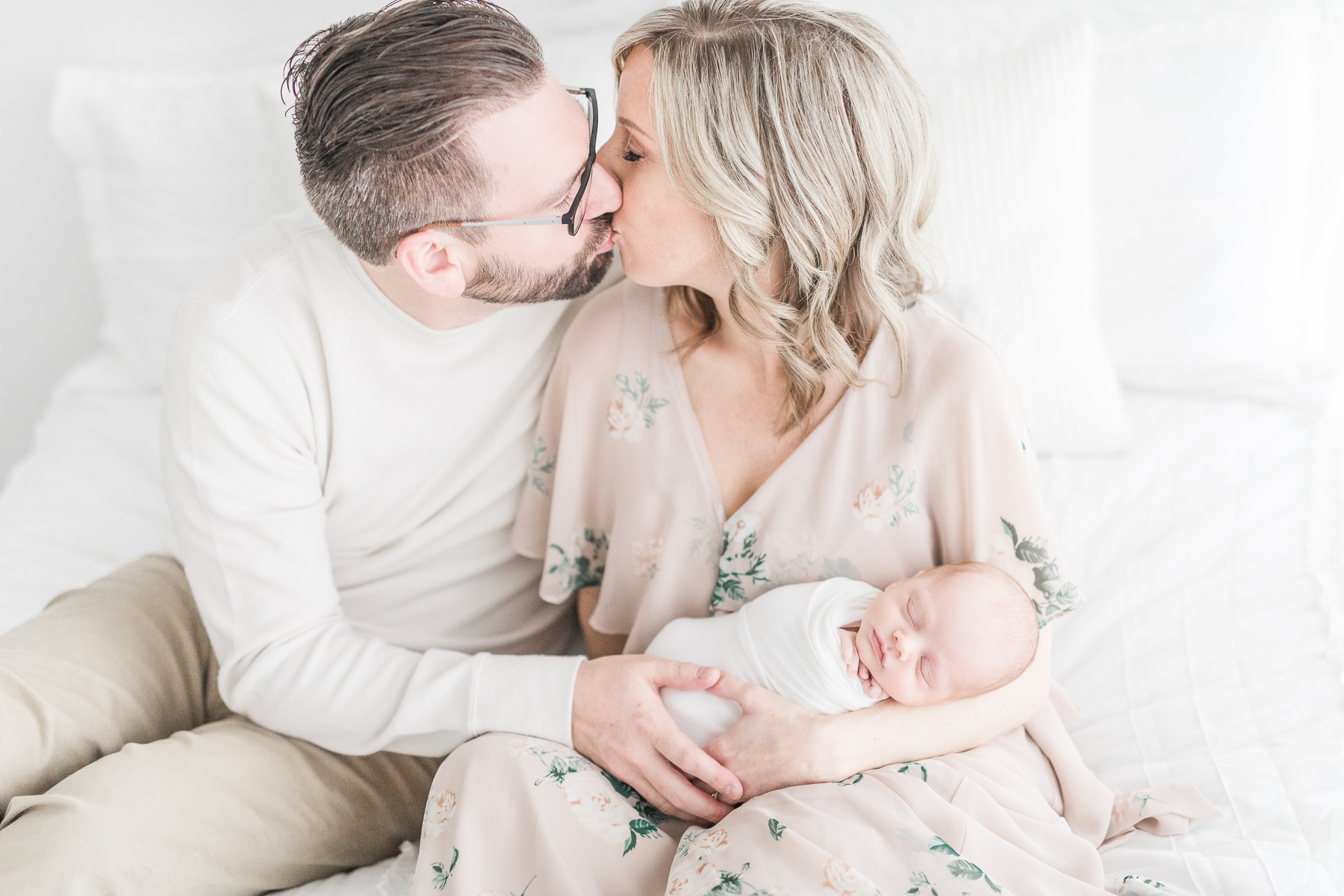 Erin Davison Photography | Stow Ohio Newborn Photographer, Best Cleveland Newborn and Maternity Photographers, Cleveland family photographer, Akron Newborn Photography, Cleveland Browns photographer, Cleveland Cavaliers photographer, Cleveland Indians photographer, best Cleveland baby photographer, best Cleveland family photographers, all white photography studio, natural newborn