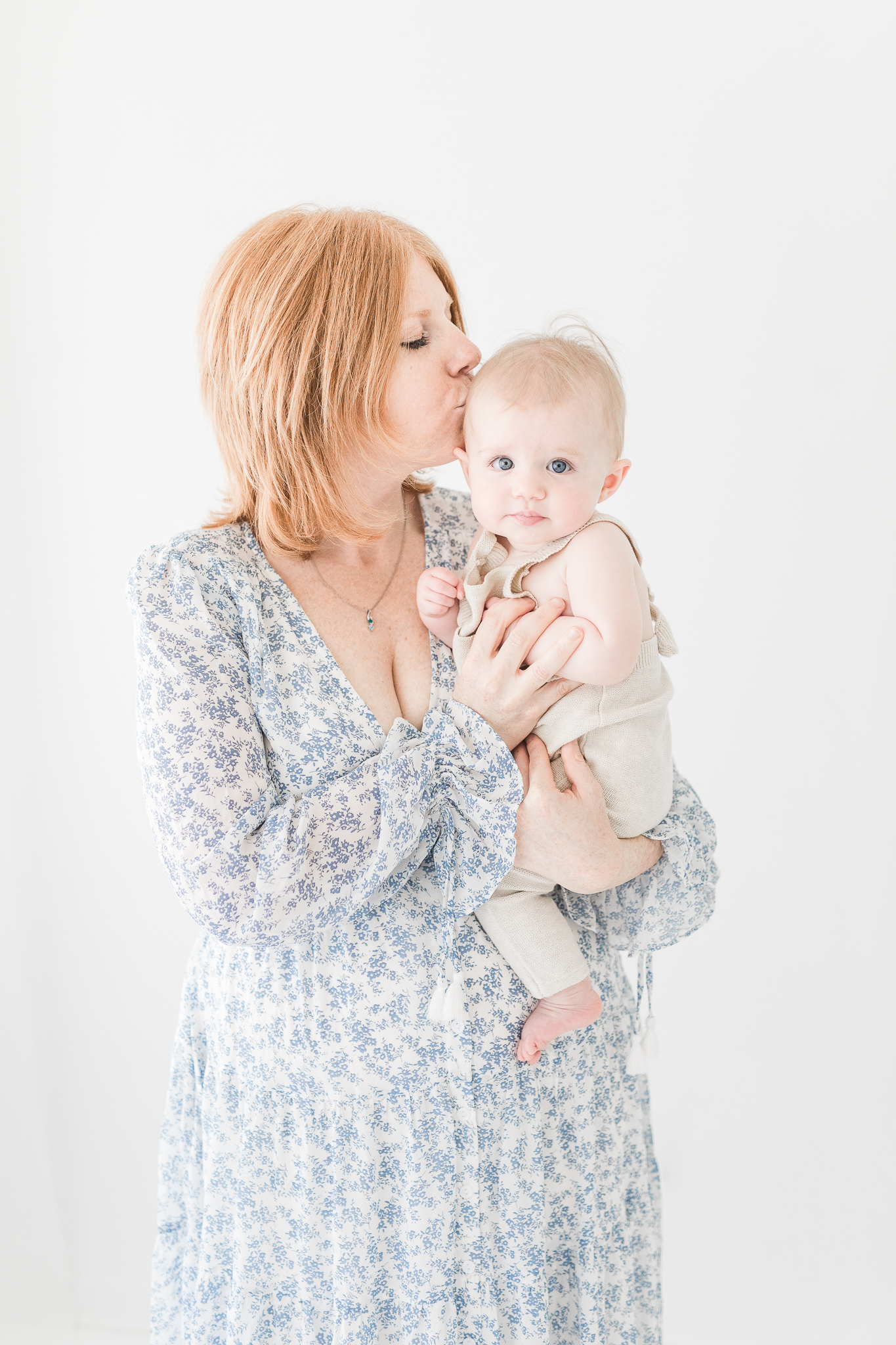 Erin Davison Photography | Family Photography Cleveland, Hudson Ohio Family Photography, Family Photography in Canton Ohio, Cleveland Newborn Photographer, Akron Family Photographers, Canton Ohio Family Photographers, Cleveland maternity Photographer, studio family session, fine art family photos