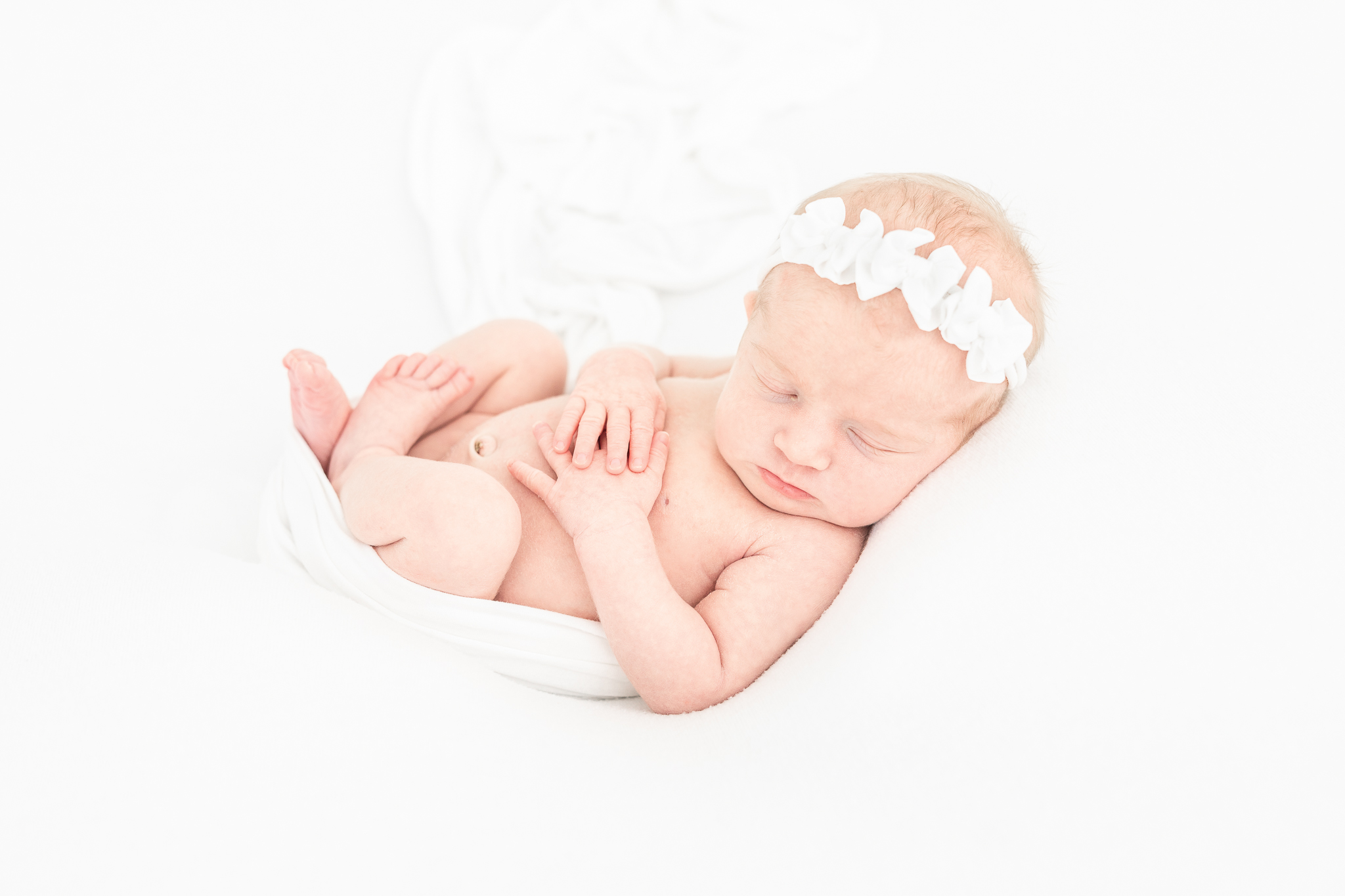 Erin Davison Photography | Solon newborn Photography, Pepper Pike Newborn Photographer, Newborn Photography in Cleveland Ohio, Cleveland Newborn Photographer, Akron Family Photographers, Canton Ohio Newborn Photographers, Akron Newborn Photographer, Cuyahoga Falls Ohio, Chagrin Falls, studio newborn session, fine art newborn photos, film newborn photography