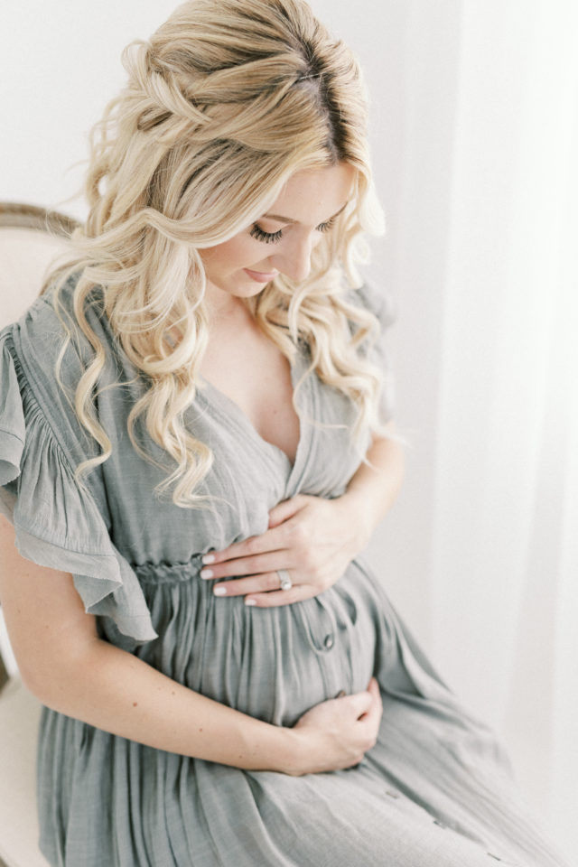 Erin Davison Photography | Hudson Ohio Maternity Photography, Pepper Pike Newborn Photographer, Chagrin Falls Newborn Photography, Cleveland Newborn Photographer, Akron Family Photographers, Canton Ohio Newborn Photographers, Akron Newborn Photographer, Cuyahoga Falls Ohio, studio maternity session, fine art maternity photos, film maternity photography
