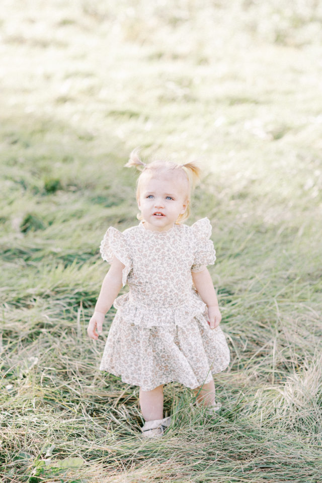 Erin Davison Photography | Hartville Ohio Family Photographer, Pepper Pike Newborn Photographer, Chagrin Falls Baby Photography, Cleveland Newborn Photographer, Akron Family Photographers, Canton Ohio Newborn Photographers, Akron Newborn Photographer, Cuyahoga Falls Ohio, field family session, fine art familyphotos, film family photography