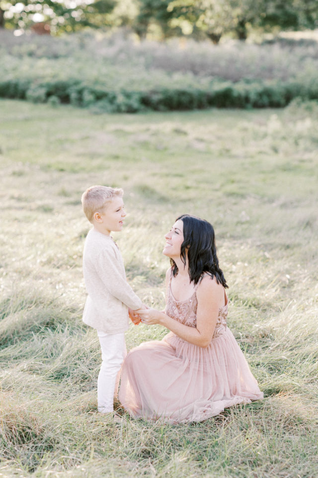 Erin Davison Photography | Hartville Ohio Family Photographer, Pepper Pike Newborn Photographer, Chagrin Falls Baby Photography, Cleveland Newborn Photographer, Akron Family Photographers, Canton Ohio Newborn Photographers, Akron Newborn Photographer, Cuyahoga Falls Ohio, field family session, fine art familyphotos, film family photography