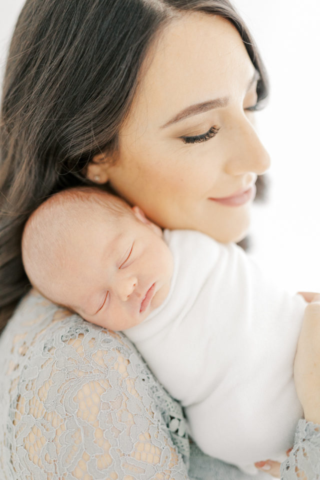Erin Davison Photography | Strongsville Newborn Photographer, Pepper Pike Newborn Photographer, Newborn Photography in Cleveland Ohio, Cleveland Newborn Photographer, Akron Family Photographers, Canton Ohio Newborn Photographers, Akron Newborn Photographer, Cuyahoga Falls Ohio, Chagrin Falls, studio newborn session, fine art newborn photos, film newborn photography