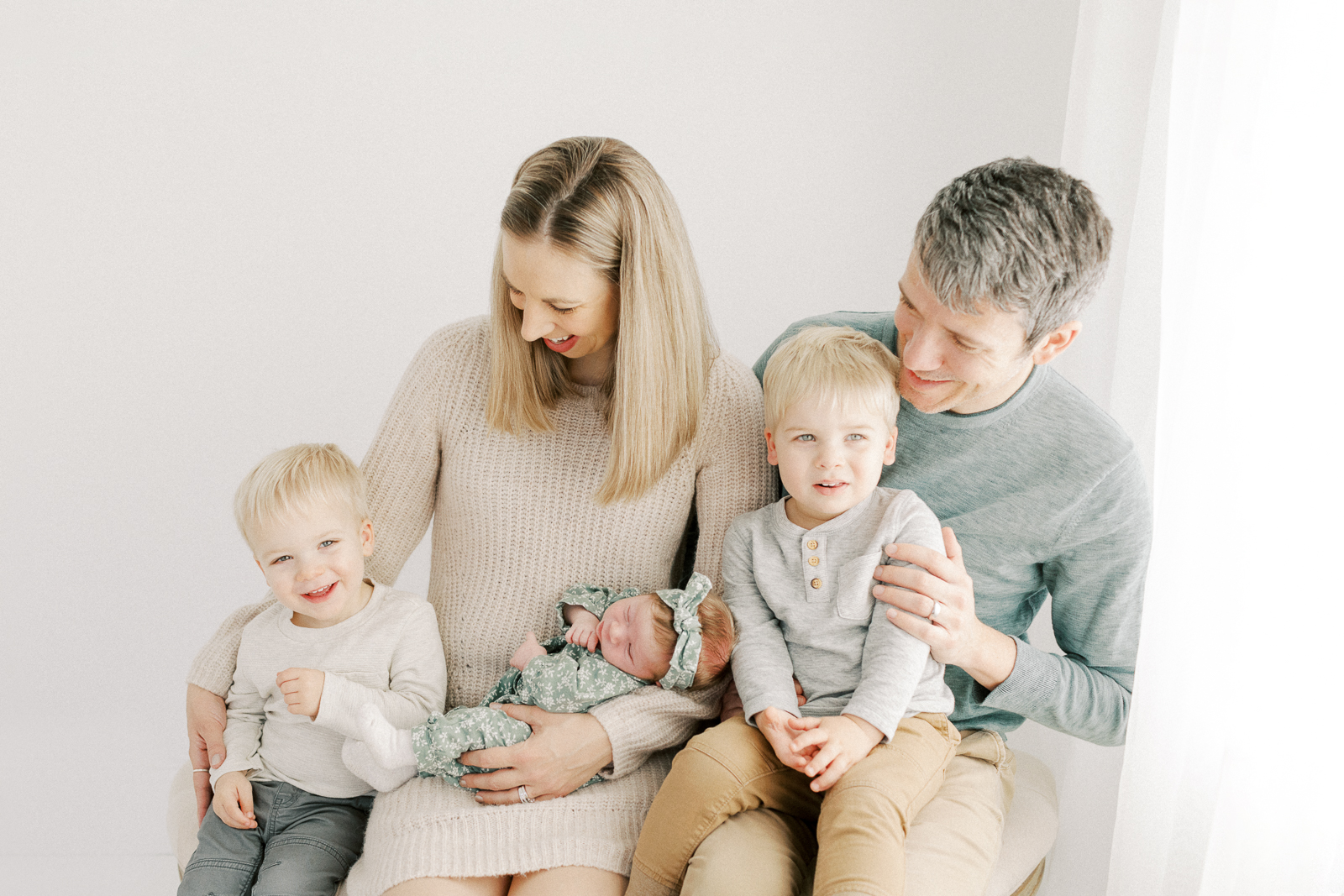 Erin Davison Photography | Wadsworth Newborn Photography, Pepper Pike Newborn Photographer, Newborn Photography in Cleveland Ohio, Cleveland Newborn Photographer, Akron Family Photographers, Canton Ohio Newborn Photographers, Akron Newborn Photographer, Cuyahoga Falls Ohio, Chagrin Falls, studio newborn session, fine art newborn photos, film newborn photography