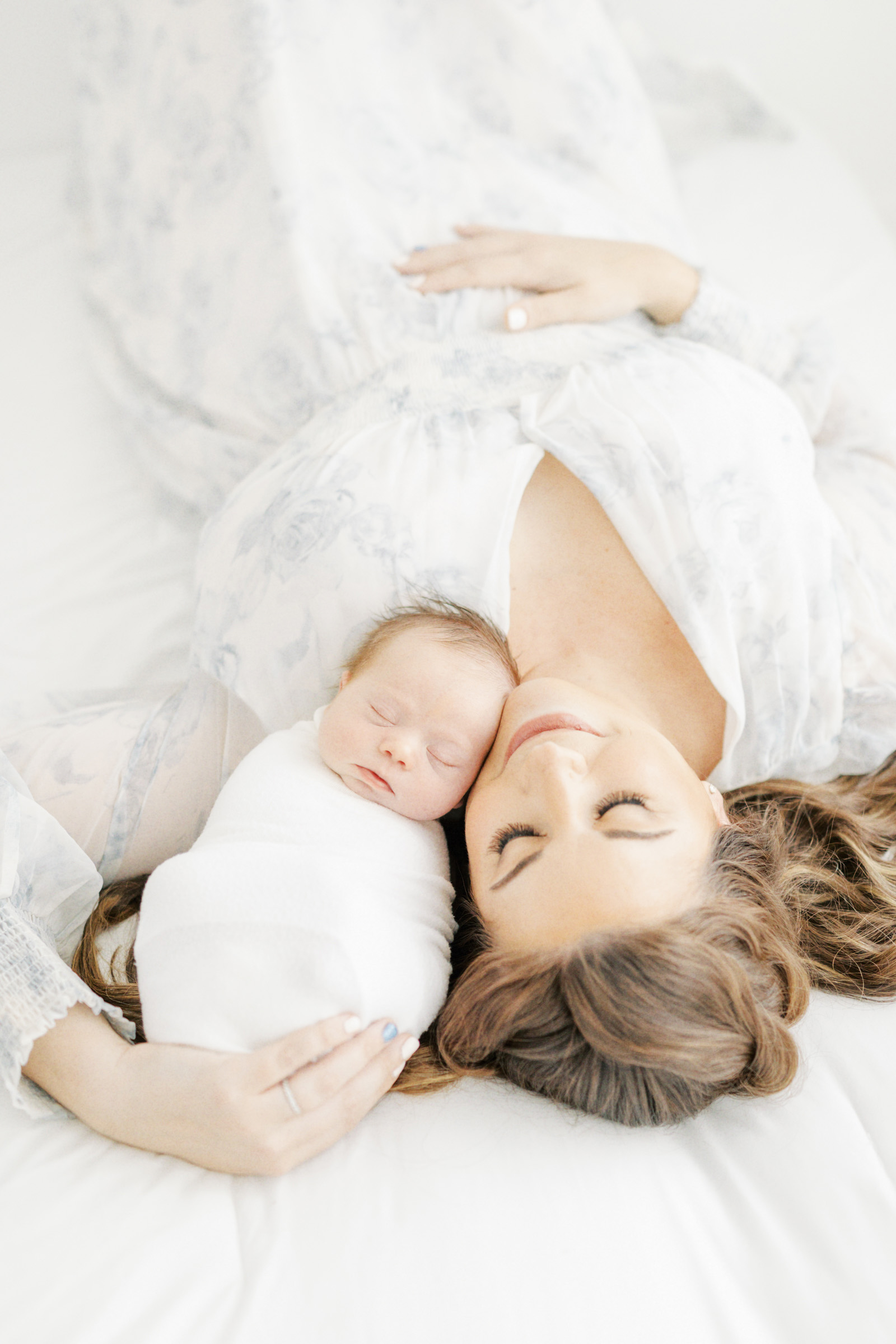 Erin Davison Photography | Bainbridge Ohio Newborn Photographer, Pepper Pike Newborn Photographer, Hudson Ohio Newborn Photographer, Cleveland Newborn Photographer, Akron Family Photographers, Canton Ohio Newborn Photographers, Akron Newborn Photographer, Cuyahoga Falls Ohio, Chagrin Falls, studio newborn session, fine art newborn photos, film newborn photography