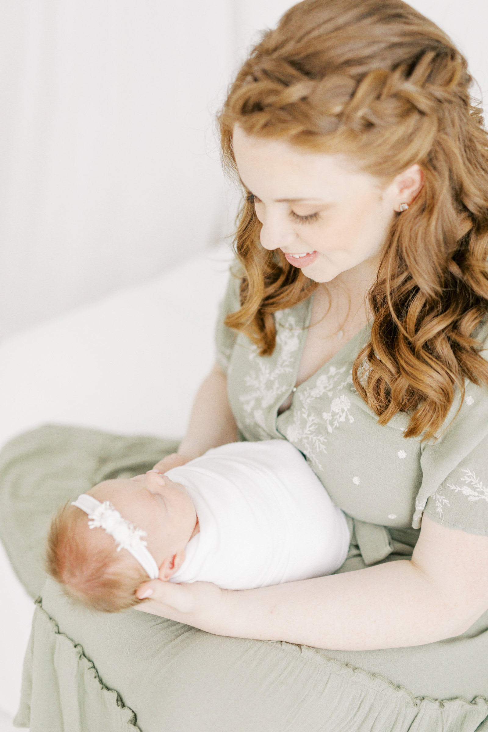 Erin Davison Photography | Wadsworth Ohio Newborn Photographer, Pepper Pike Newborn Photographer, Hudson Ohio Newborn Photographer, Cleveland Newborn Photographer, Akron Family Photographers, Canton Ohio Newborn Photographers, Akron Newborn Photographer, Cuyahoga Falls Ohio, Chagrin Falls, studio newborn session, fine art newborn photos, film newborn photography
