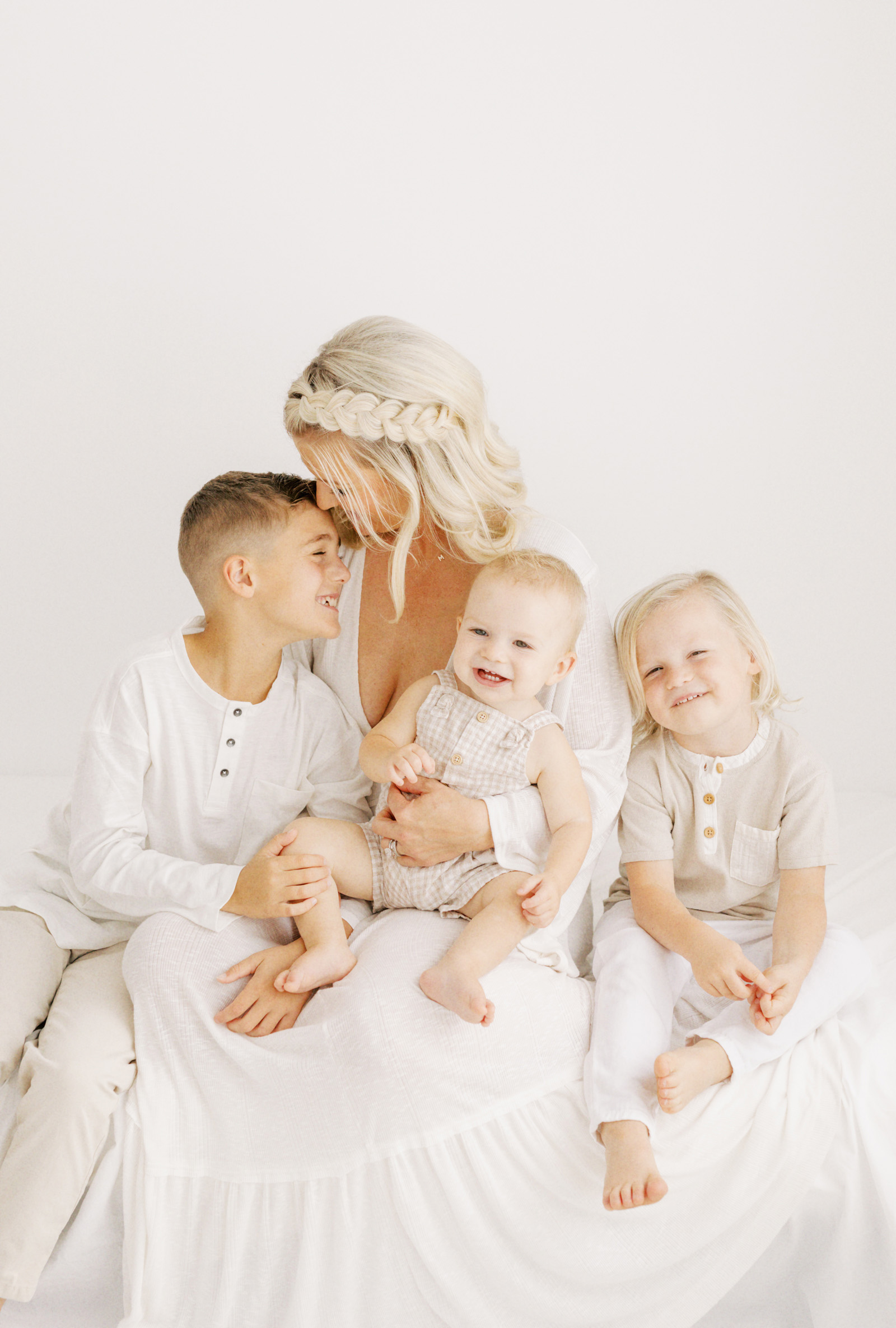 Erin Davison Photography | Chagrin Falls Family Photographers, Pepper Pike Newborn Photographer, Chagrin Falls Newborn Photography, Cleveland Newborn Photographer, Akron Family Photographers, Canton Ohio Newborn Photographers, Akron Newborn Photographer, Cuyahoga Falls Ohio, studio family session, fine art baby photos, film baby photography