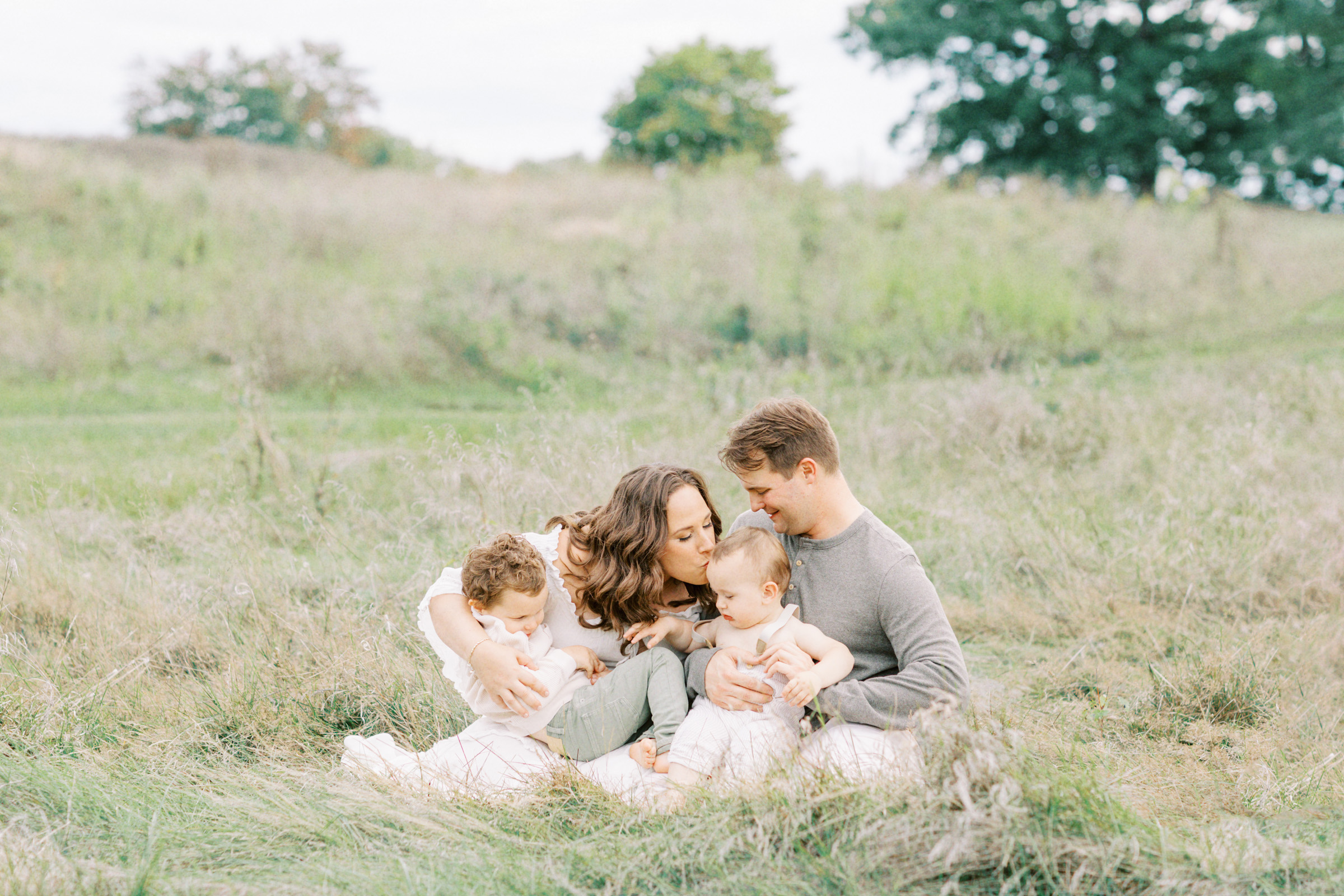 Erin Davison Photography | Broadview Heights Family Photographer, Chagrin Falls Family Photography, Cleveland Family Photographer, Akron Family Photographers, Canton Ohio Family Photographers, Akron family Photographer, Cuyahoga Falls Ohio, field family session, fine art family photos, film family photography
