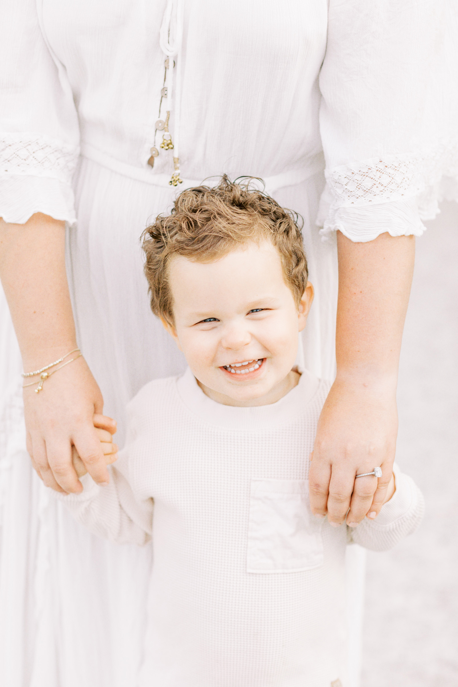 Erin Davison Photography | Broadview Heights Family Photographer, Chagrin Falls Family Photography, Cleveland Family Photographer, Akron Family Photographers, Canton Ohio Family Photographers, Akron family Photographer, Cuyahoga Falls Ohio, field family session, fine art family photos, film family photography