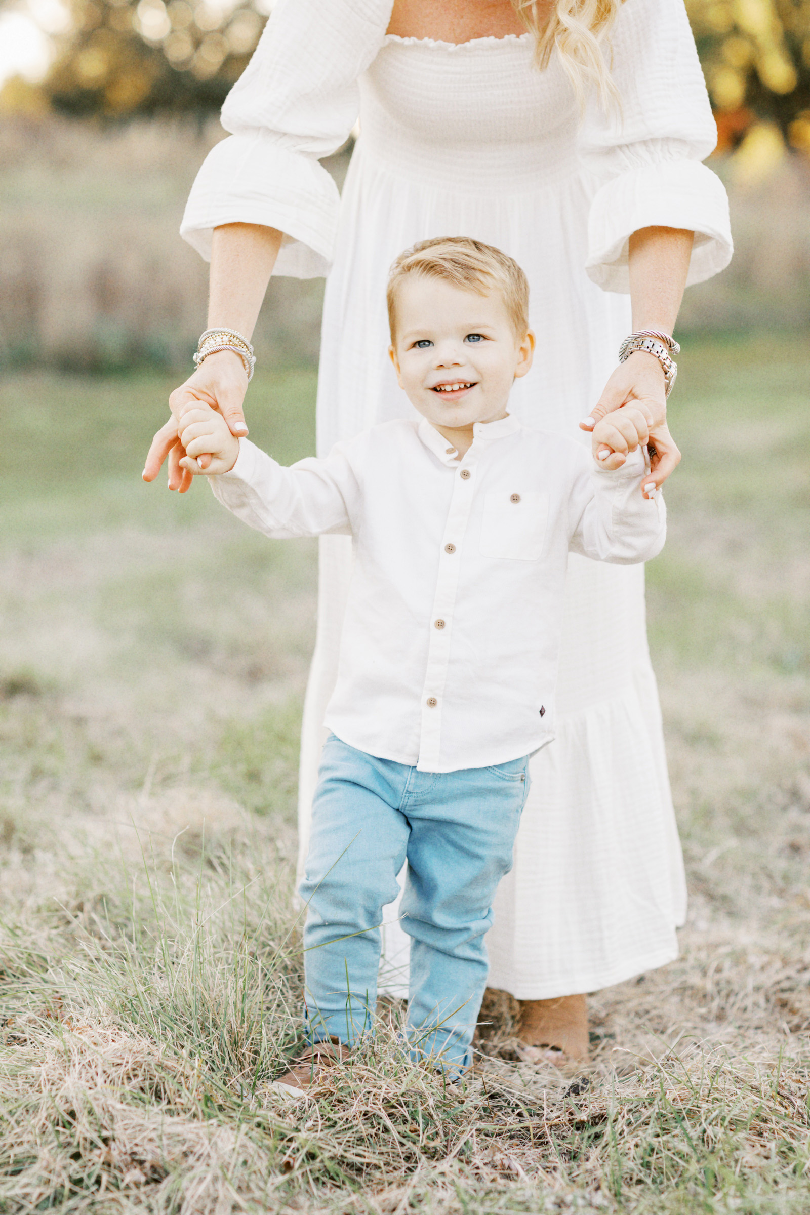 Erin Davison Photography | West Akron Family Photographer, Chagrin Falls Family Photography, Cleveland Family Photographer, Akron Family Photographers, Canton Ohio Family Photographers, Akron family Photographer, Cuyahoga Falls Ohio, field family session, fine art family photos, film family photography