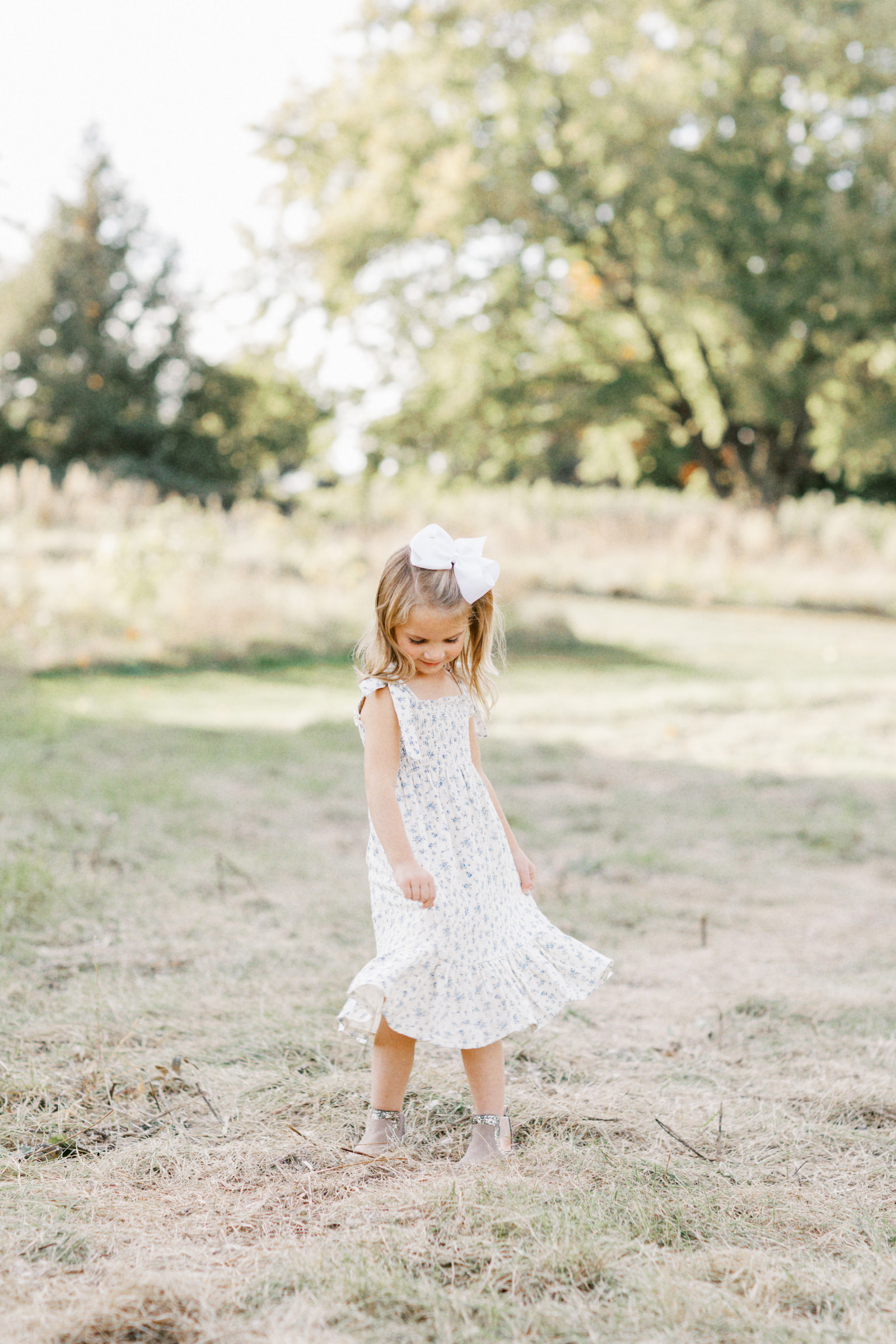 Erin Davison Photography | West Akron Family Photographer, Chagrin Falls Family Photography, Cleveland Family Photographer, Akron Family Photographers, Canton Ohio Family Photographers, Akron family Photographer, Cuyahoga Falls Ohio, field family session, fine art family photos, film family photography