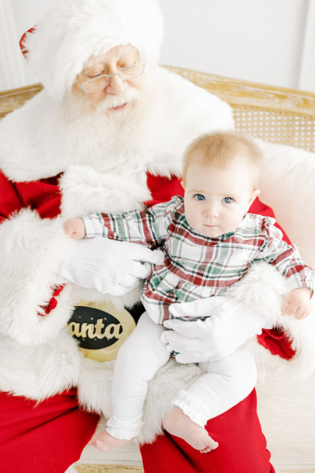 Cleveland Santa Photographer, Photos with Santa in Cleveland, Santa photos in studio