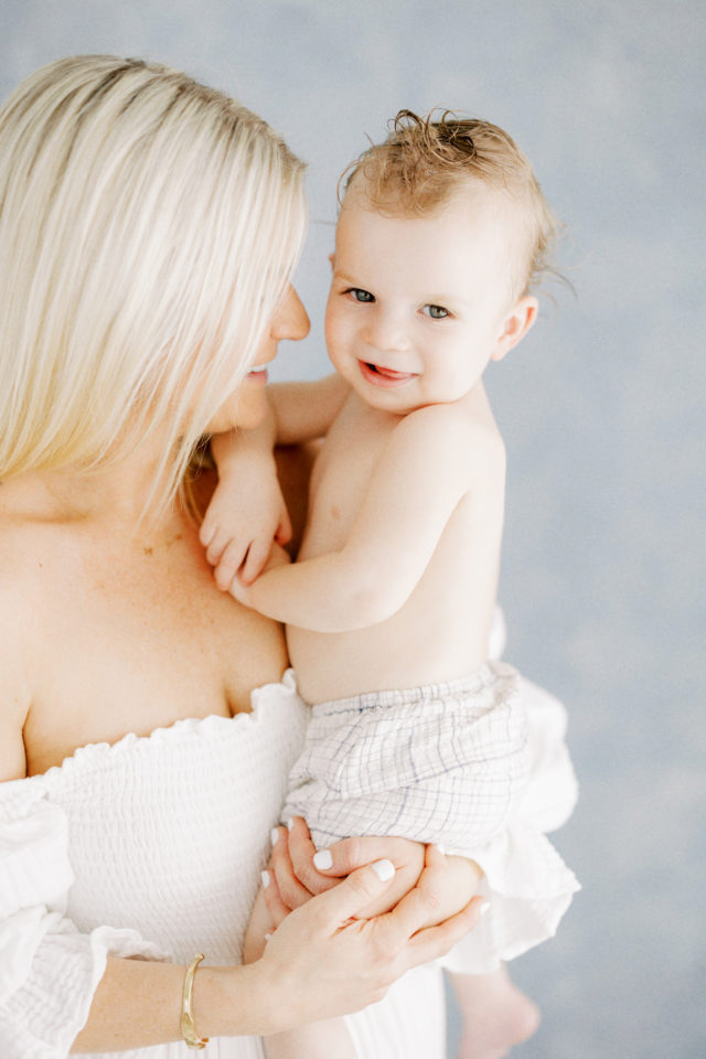 Erin Davison Photography | Ohio Motherhood Photographer, Pepper Pike Newborn Photographer, Chagrin Falls Newborn Photography, Cleveland Newborn Photographer, Akron Family Photographers, Canton Ohio Newborn Photographers, Akron Newborn Photographer, Cuyahoga Falls Ohio, studio family session, fine art baby photos, film baby photography, mom and baby photos
