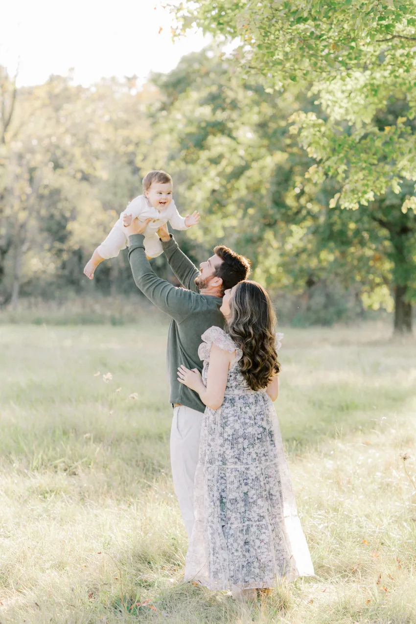 Erin Davison Photography | Canal Fulton Photographer, Cleveland Family Photographer, Akron Family Photographers, Canton Ohio Family Photographers, Akron family Photographer, Cuyahoga Falls Ohio, field family session, fine art family photos, film family photography